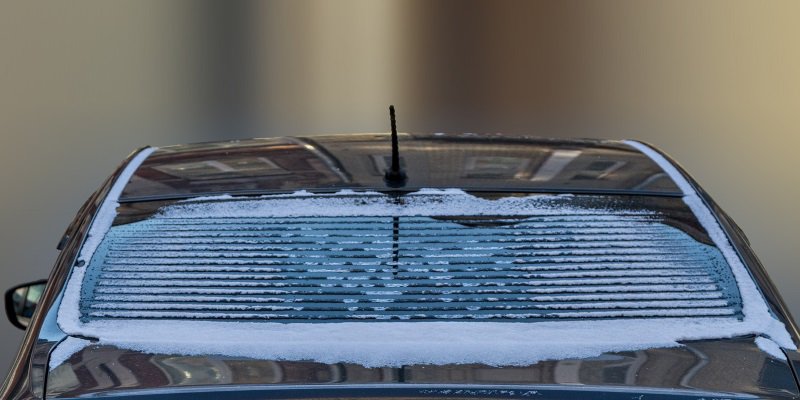 Не работает обогрев заднего стекла: 5 причин и 3 варианта ремонта